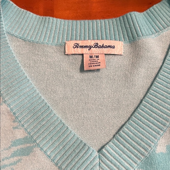 Tommy Bahama Tropical Palms V-Neck Sweater Sz Medium - Picture 2 of 10